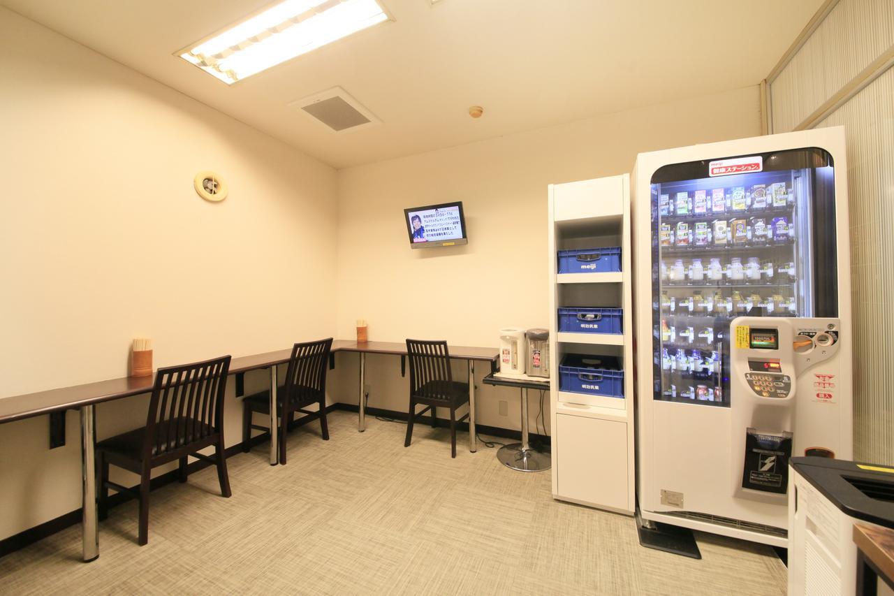 Ueno Station Hostel Oriental Ⅱ Tokyo Bagian luar foto