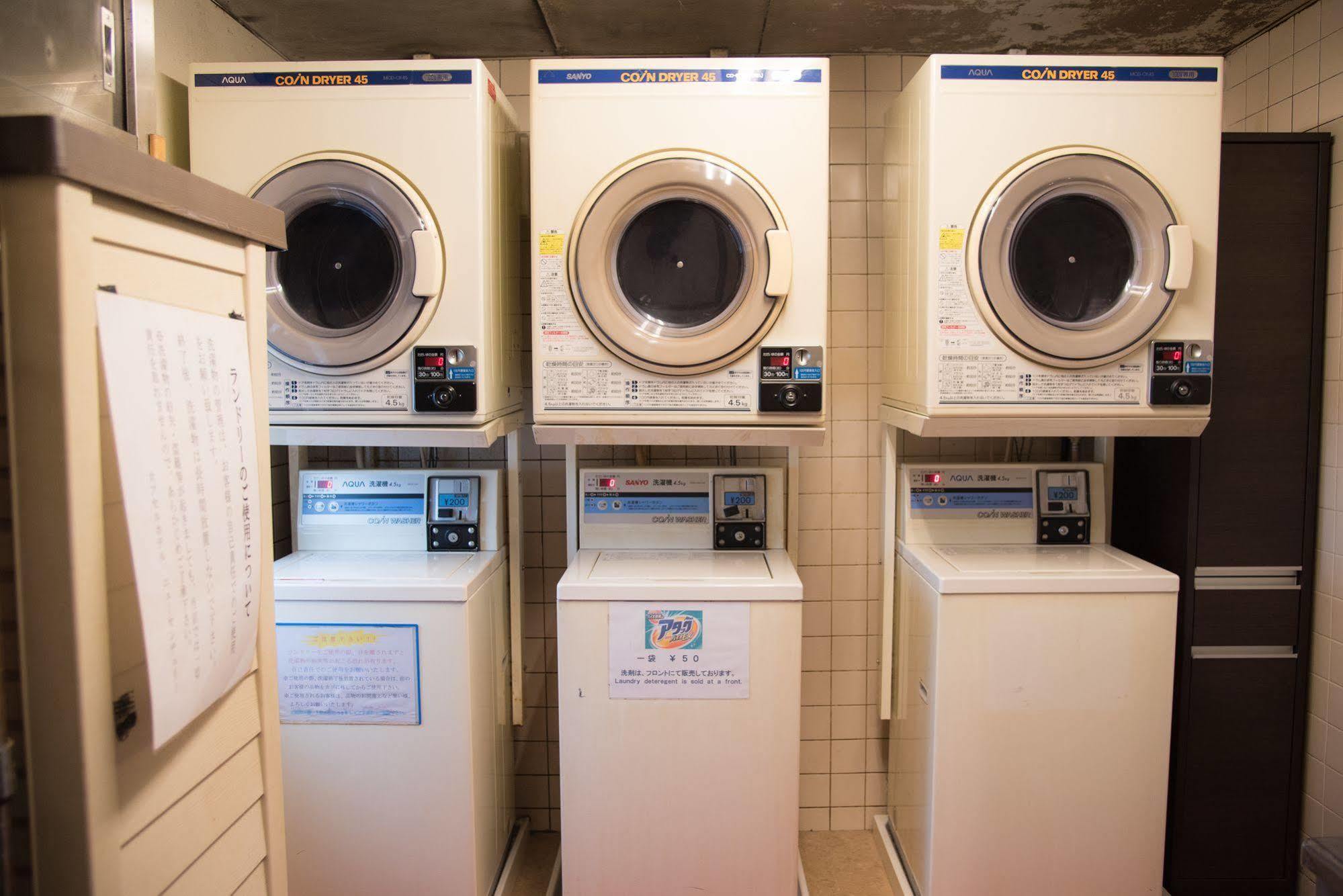 Ueno Station Hostel Oriental Ⅱ Tokyo Bagian luar foto