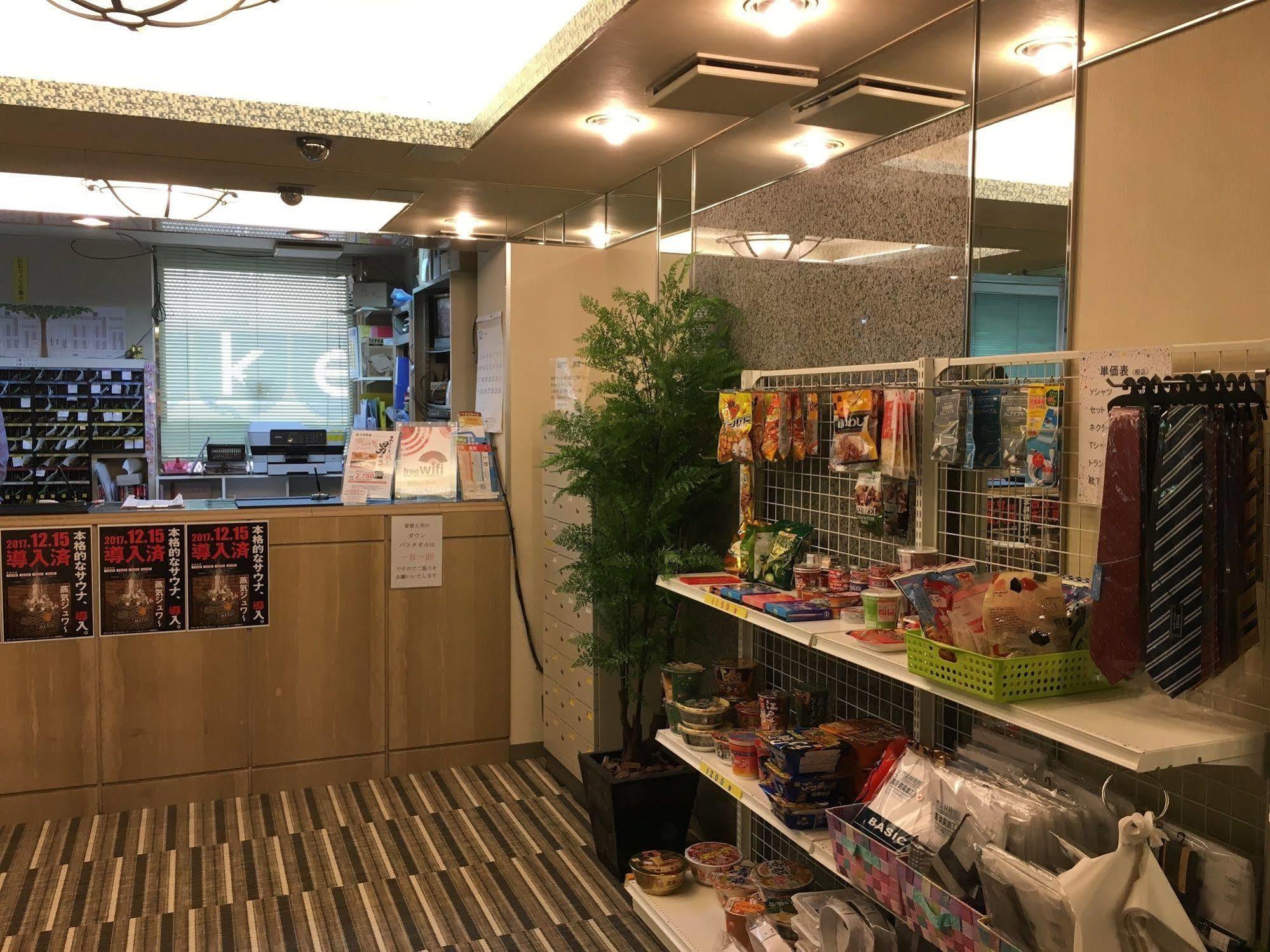Ueno Station Hostel Oriental Ⅱ Tokyo Bagian luar foto